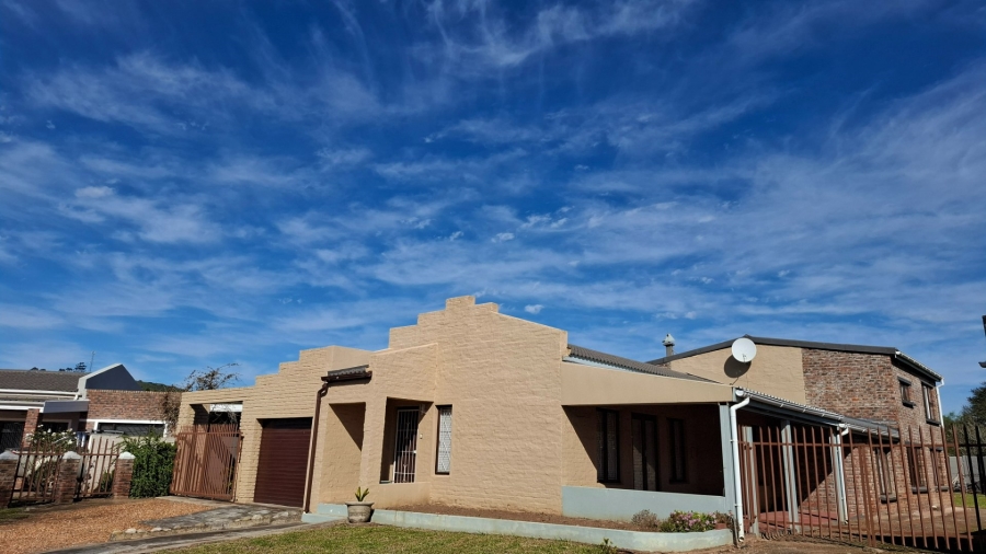3 Bedroom Property for Sale in Heidelberg Western Cape
